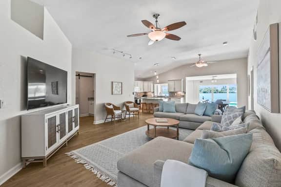 NEW! Waterfront, Pool, Kayaks, Walk to beach